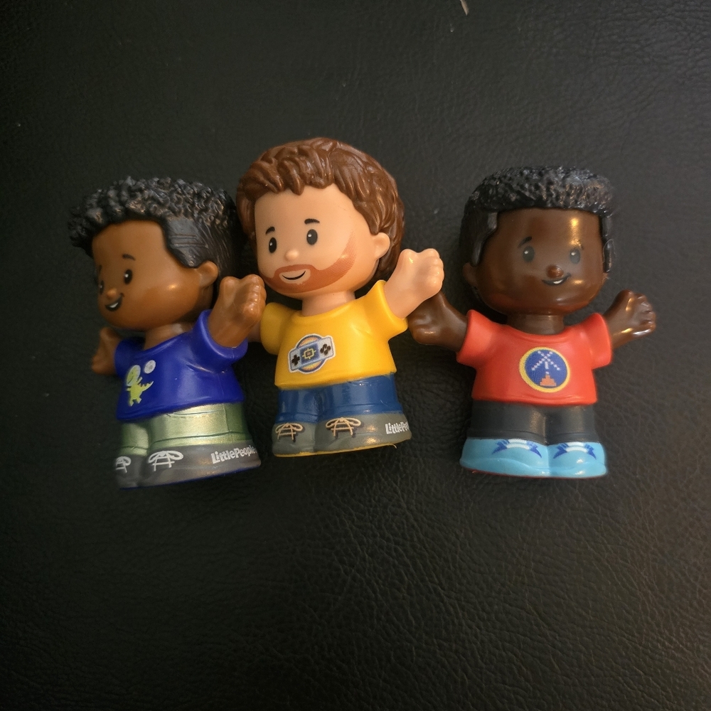 Fisher Price Little people bundle of 3